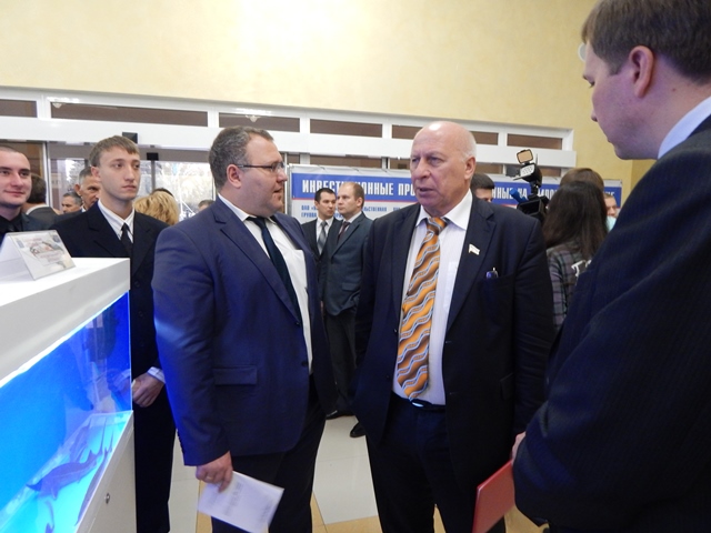 Участие в выставке продукции импортозамещения в реальном секторе экономики Саратовской области Фото 10
