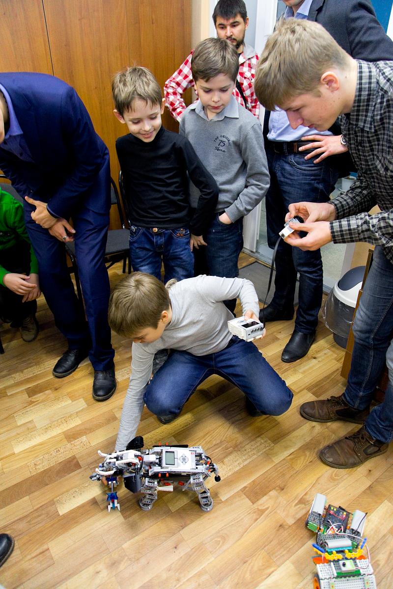 В инжиниринговом центре СГАУ начал свою работу кружок для детей «Робототехника в новом измерении» Фото 14