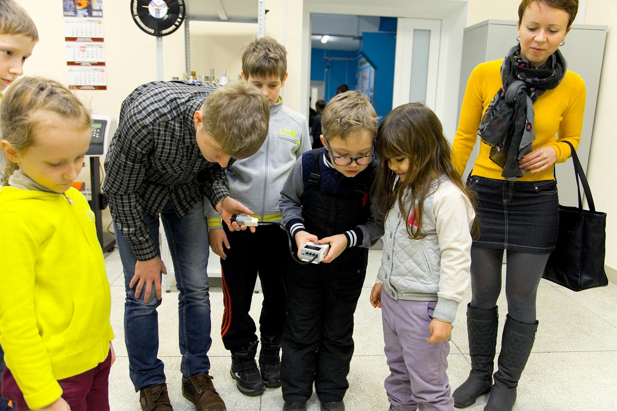 В инжиниринговом центре СГАУ начал свою работу кружок для детей «Робототехника в новом измерении» Фото 15