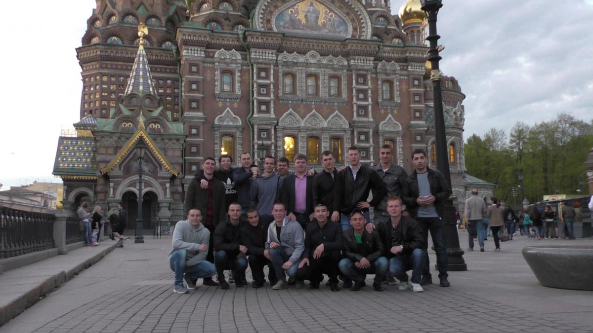 Праздник Победы студенты лучшей группы университета встретили в городе-герое Санкт-Петербург Фото 12