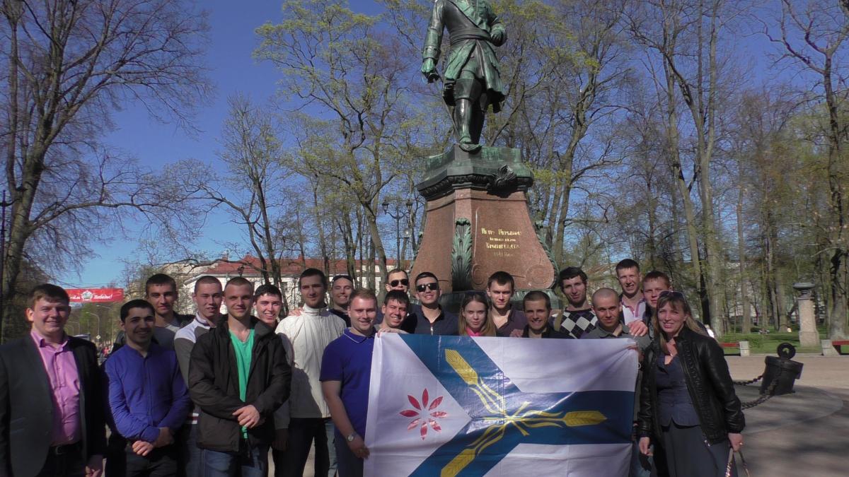 Праздник Победы студенты лучшей группы университета встретили в городе-герое Санкт-Петербург Фото 7
