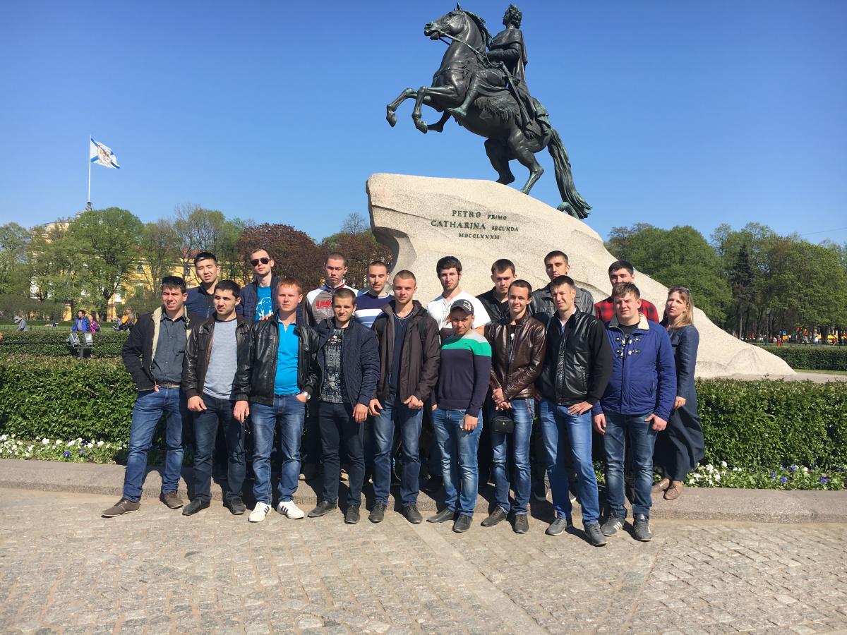 Праздник Победы студенты лучшей группы университета встретили в городе-герое Санкт-Петербург Фото 21