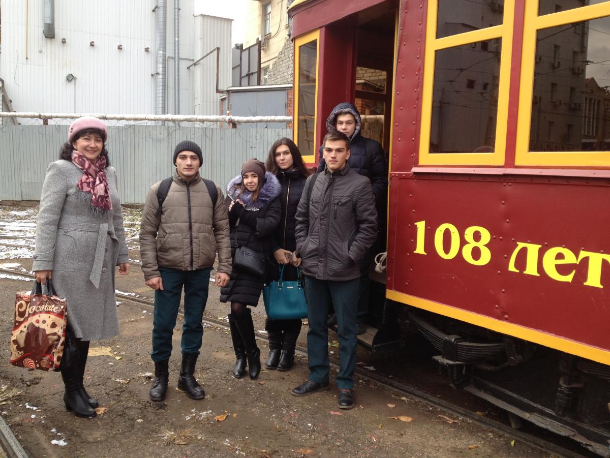 Экскурсия на прогулочном ретро-трамвае по Саратову Фото 7