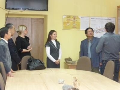 Китайская делегация посетила почвенно-геологический музей
