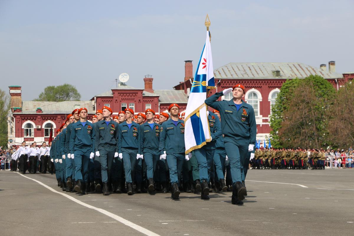 Студенты Саратовского ГАУ приняли участие в параде, посвященному 73й годовщине победы в ВОВ Фото 3