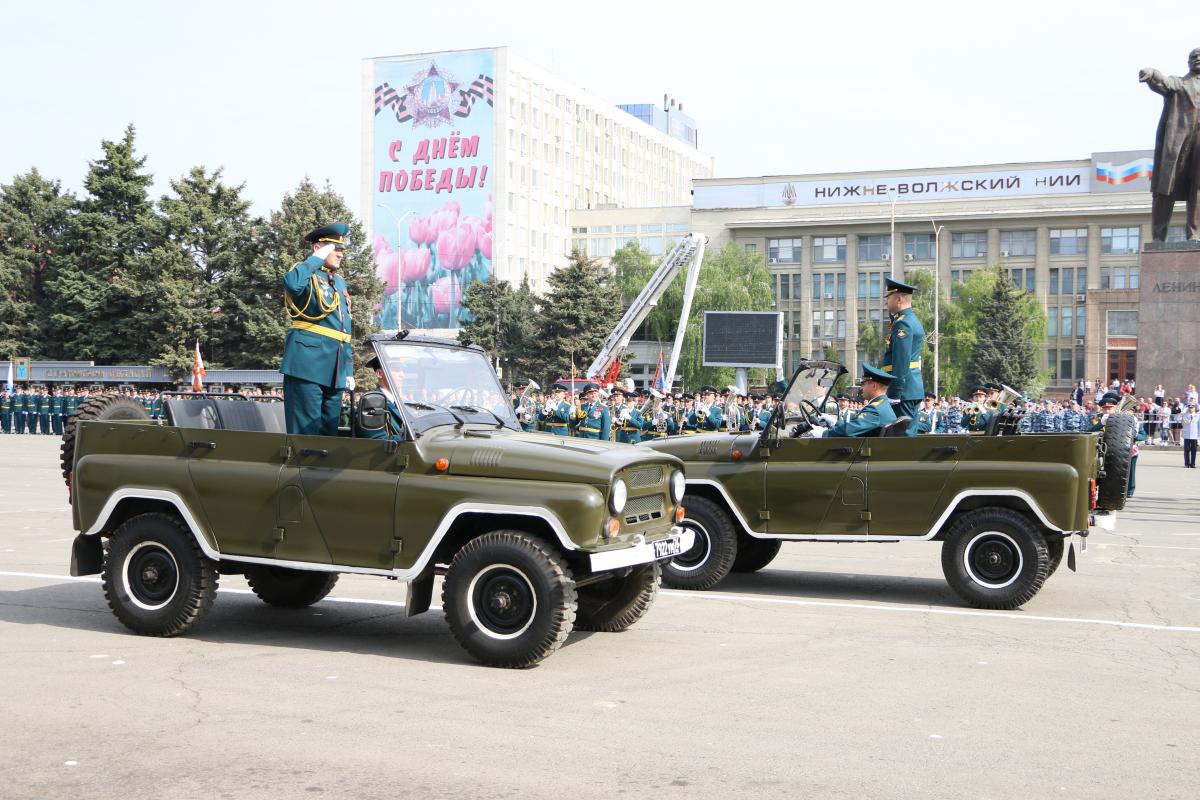 Студенты Саратовского ГАУ приняли участие в параде, посвященному 73й годовщине победы в ВОВ