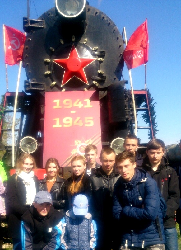 Студенты Краснокутского зооветеринарного техникума  на воинском эшелоне Фото 2