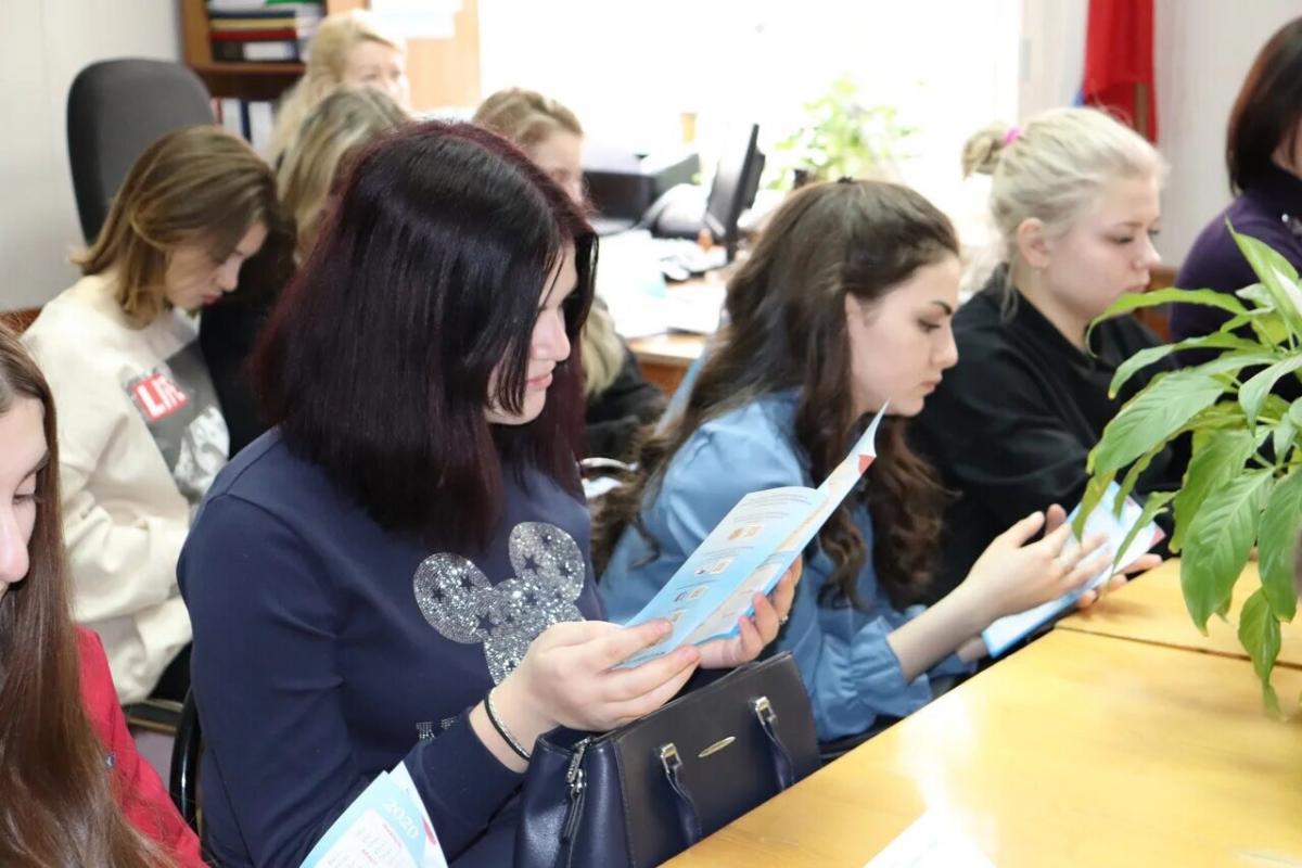 Посещение территориальной избирательной комиссии Волжского района города Саратова Фото 3