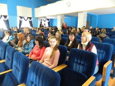 Кафедра "Иностранные языки" встречает учащихся старших классов на Дне открытых дверей