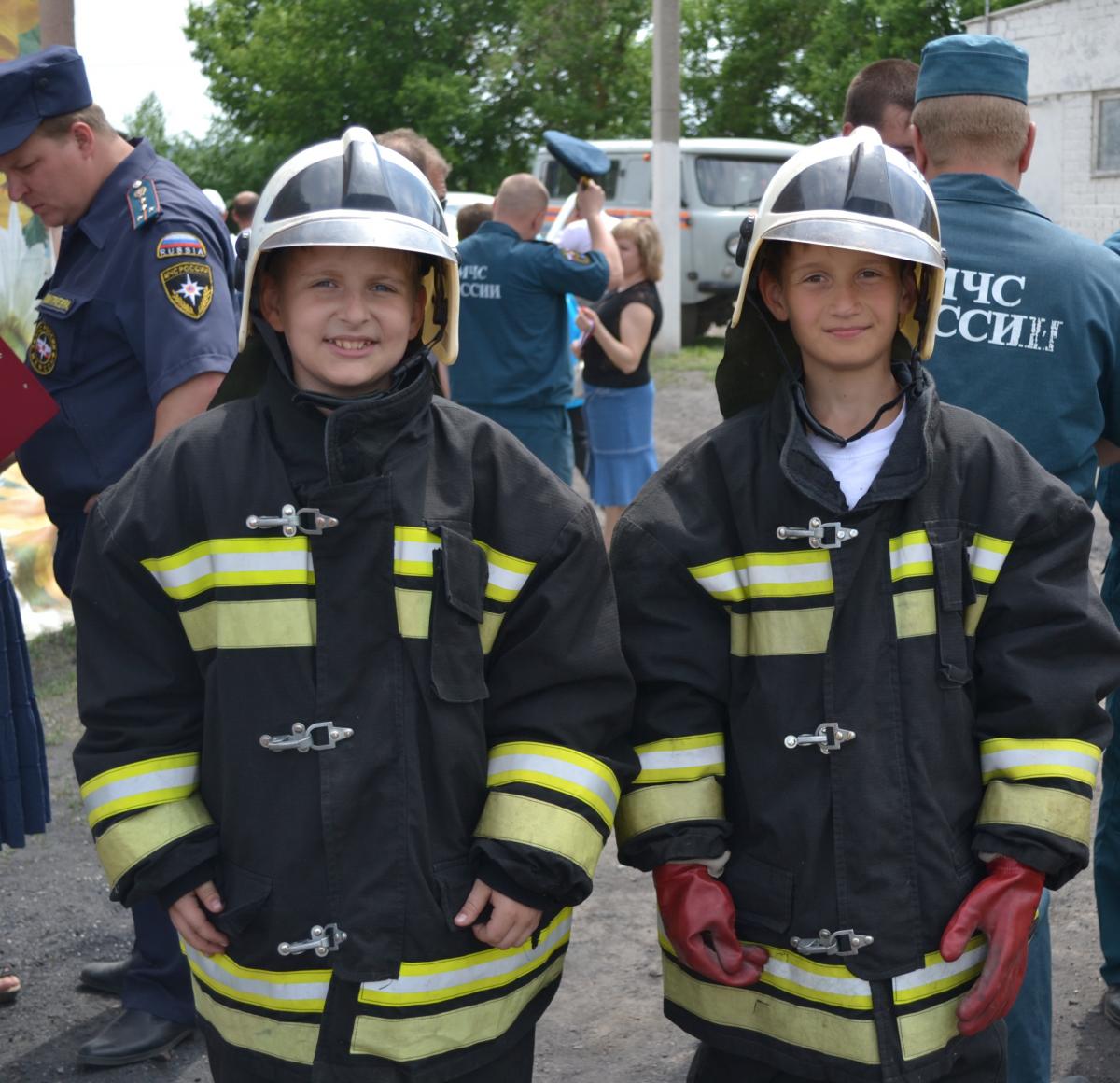 Межрайонные соревнования дружин добровольных юных пожарных в Татищево Фото 5