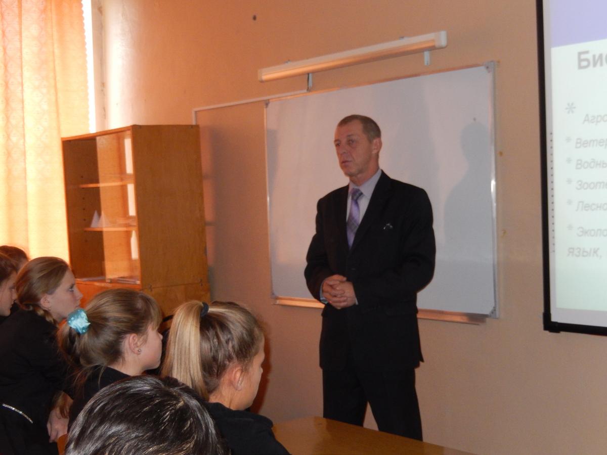 Встреча с выпускниками школ Лопатинского района Пензенской области. Фото 1