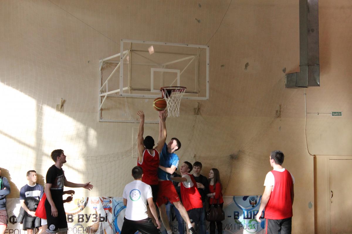 В СГАУ прошли соревнования по баскетболу среди общежитий Фото 2