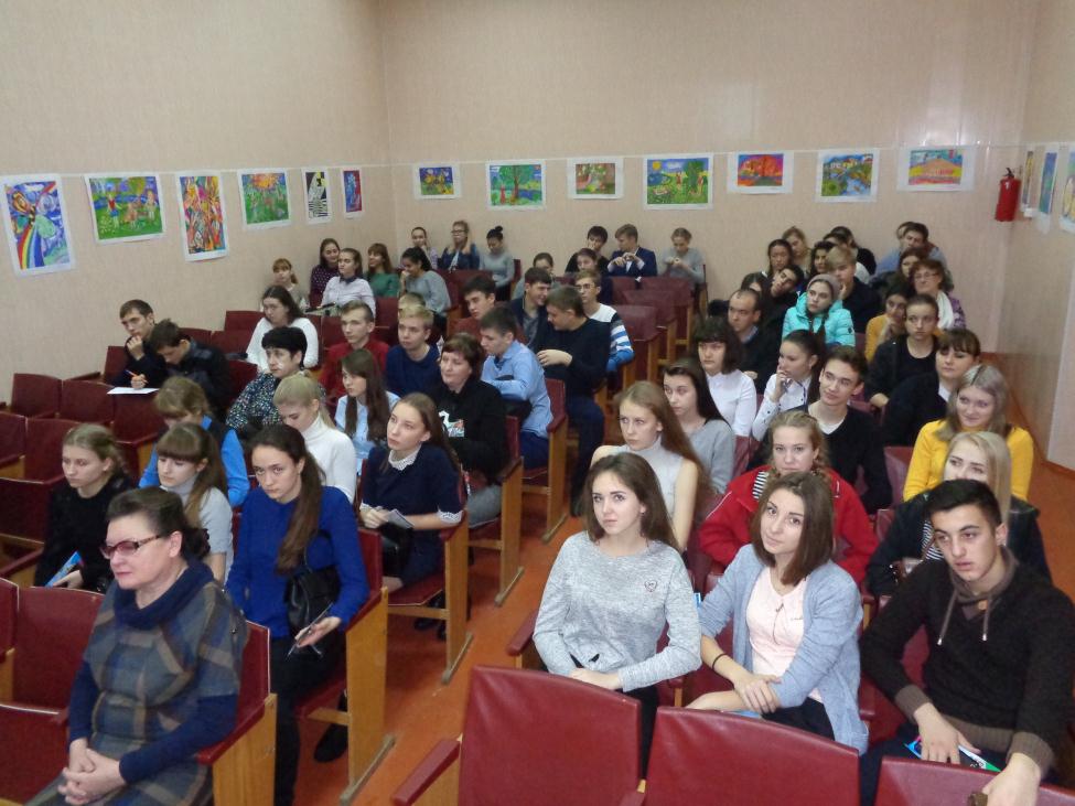 Профориентационная  встреча с выпускниками школ г.Калининска. Фото 2