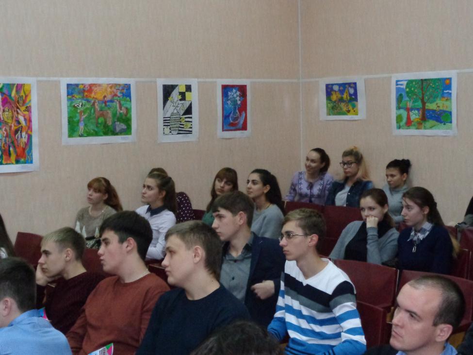 Профориентационная  встреча с выпускниками школ г.Калининска. Фото 5