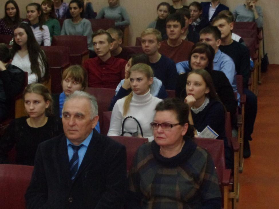 Профориентационная  встреча с выпускниками школ г.Калининска. Фото 8
