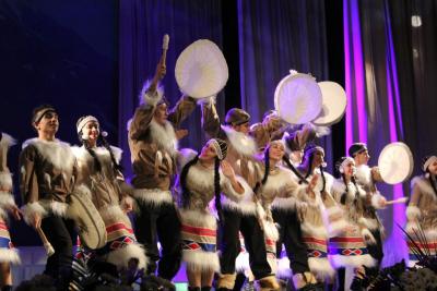Артисты ансамбля народного танца "Реванш" приняли участие в праздничном концерте, посвященном Дню народного единства