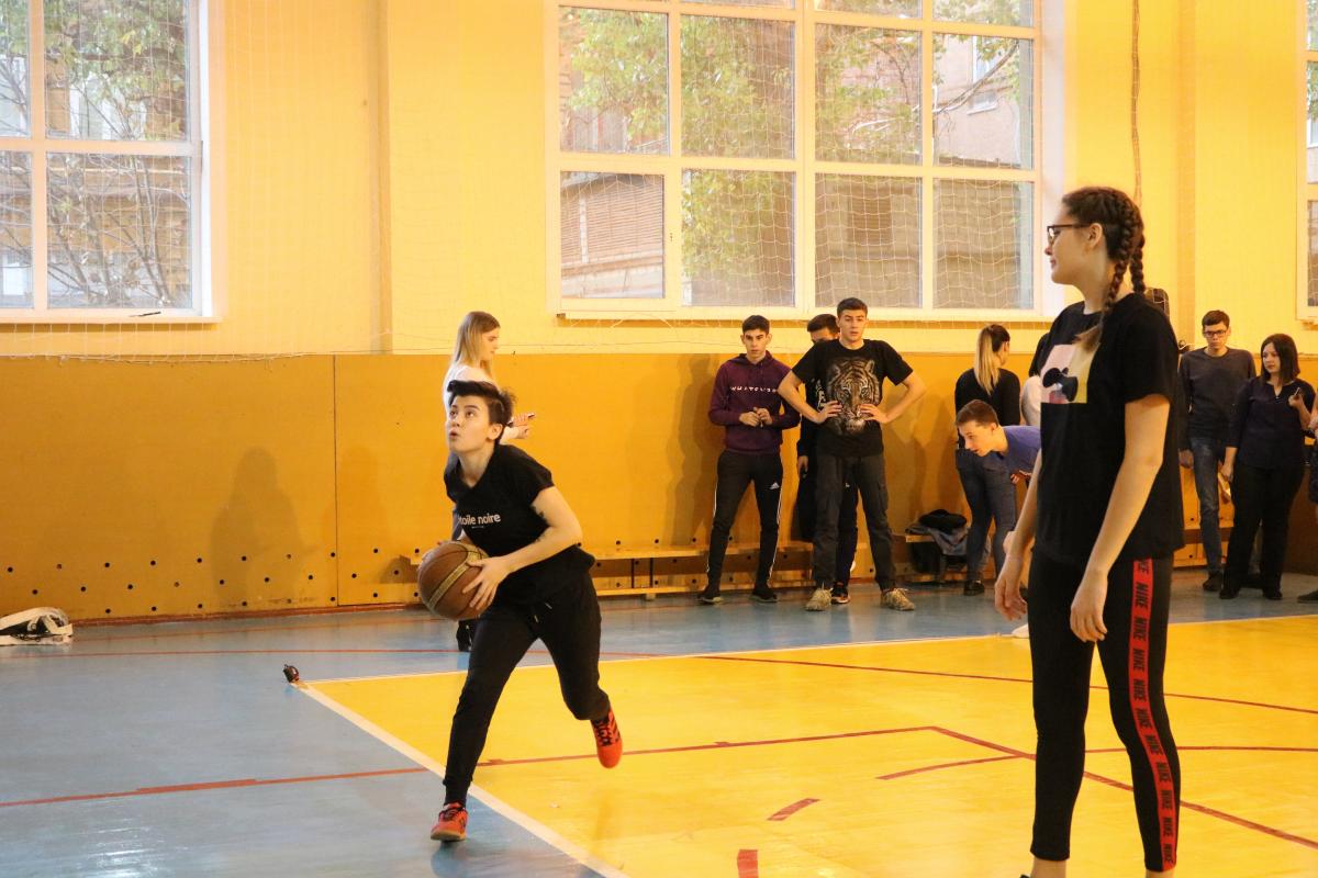 Профком Студентов совместно с ССК "Вавиловец" провели спортивную эстафету. Фото 3