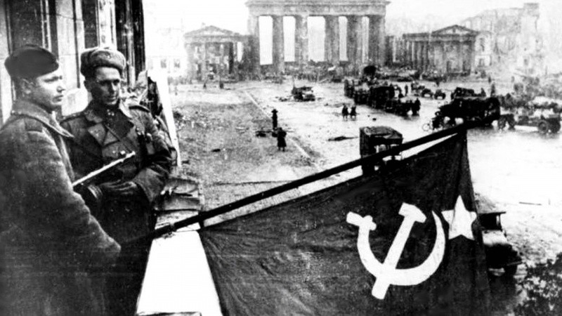 День в истории ВОВ: 1 мая 1945 г.. Фото 1