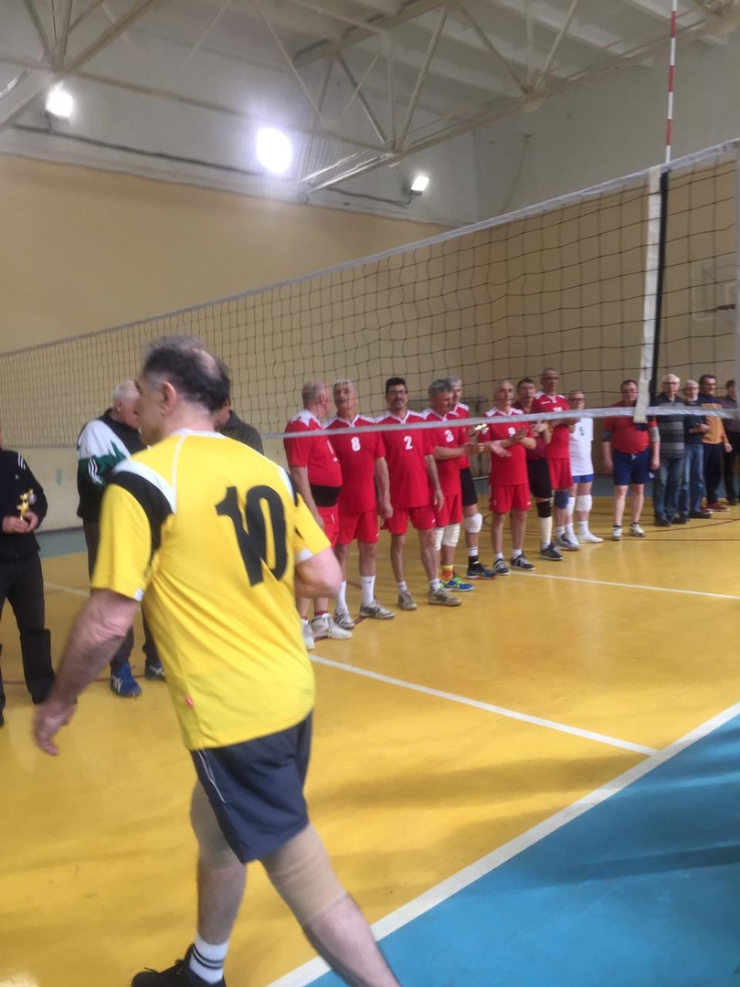 СГАУ провел открытый Кубок по волейболу среди ветеранов Фото 3
