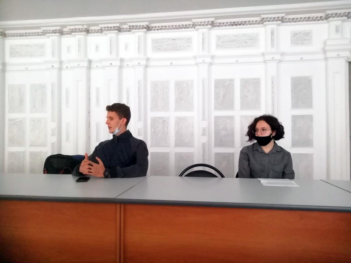 Круглый стол, посвященный 800 - летию со дня рождения Александра Невского Фото 2