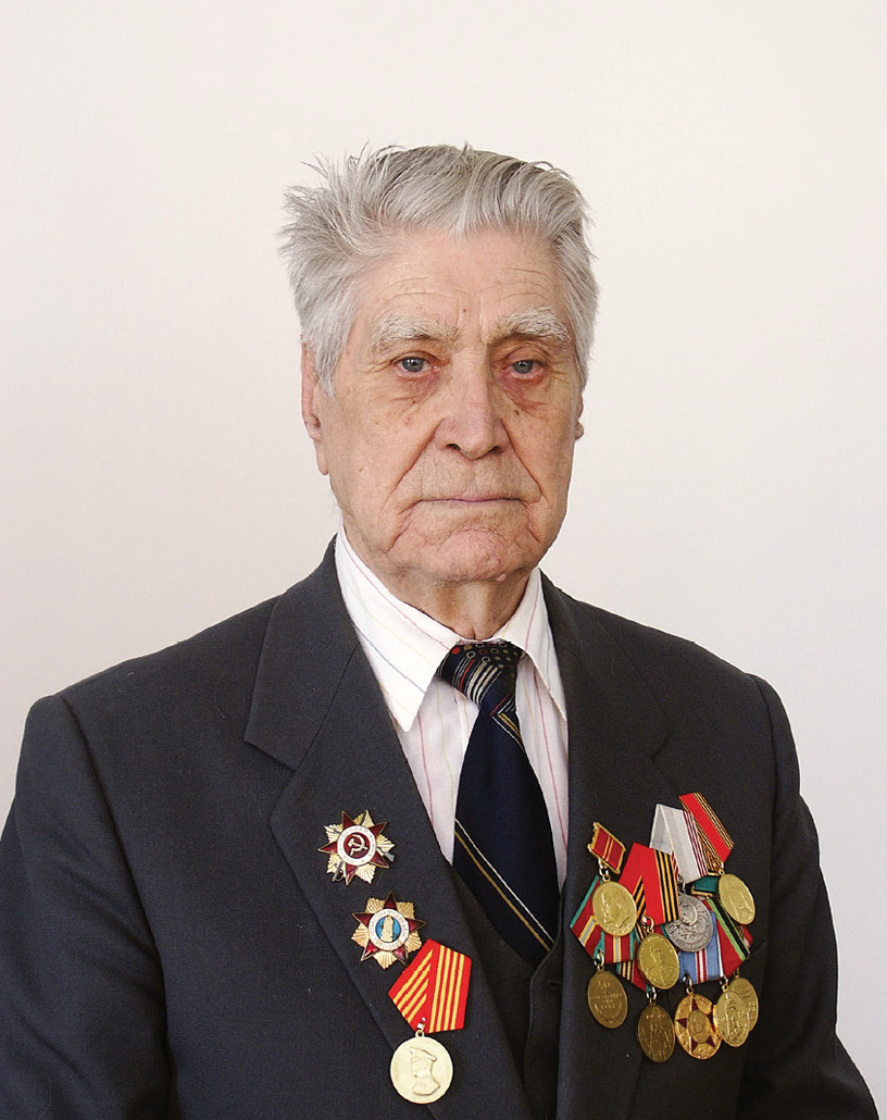 Ветеран труда и ВОВ Павел Кабанов отмечает сегодня 100-летие. Фото 1