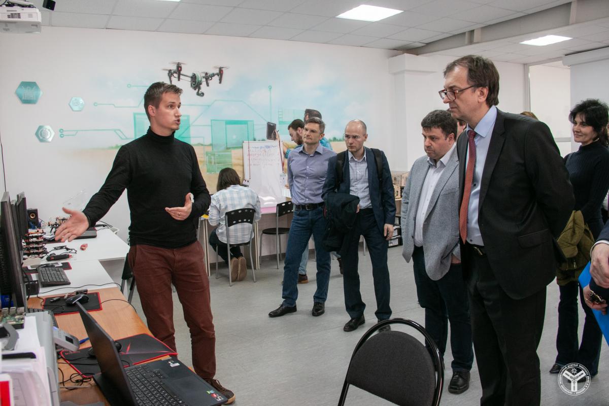 В СГАУ прошел круглый стол в рамках «Open Innovations Startup Tour 2022»
