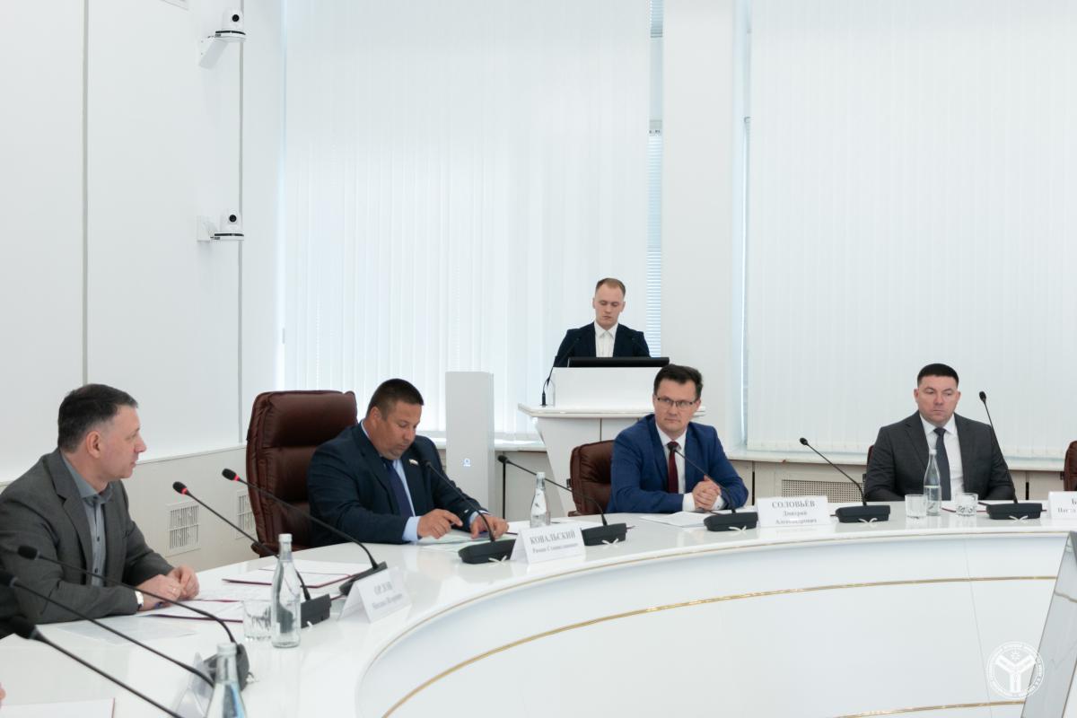 СГАУ и Правительство области подписали соглашение о партнерстве. Фото 5