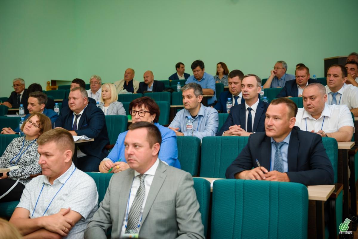 Всероссийский семинар-совещание проректоров по НИР Фото 4