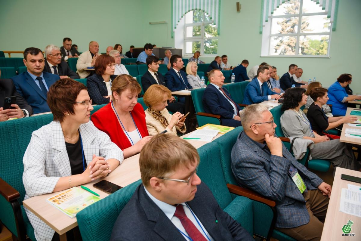 Всероссийский семинар-совещание проректоров по НИР Фото 6